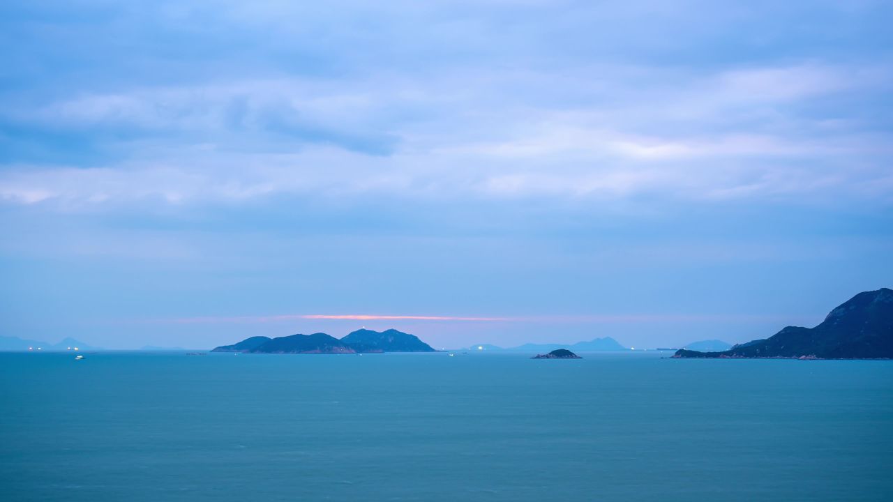珠海东澳岛二四年十月清晨海边风光 