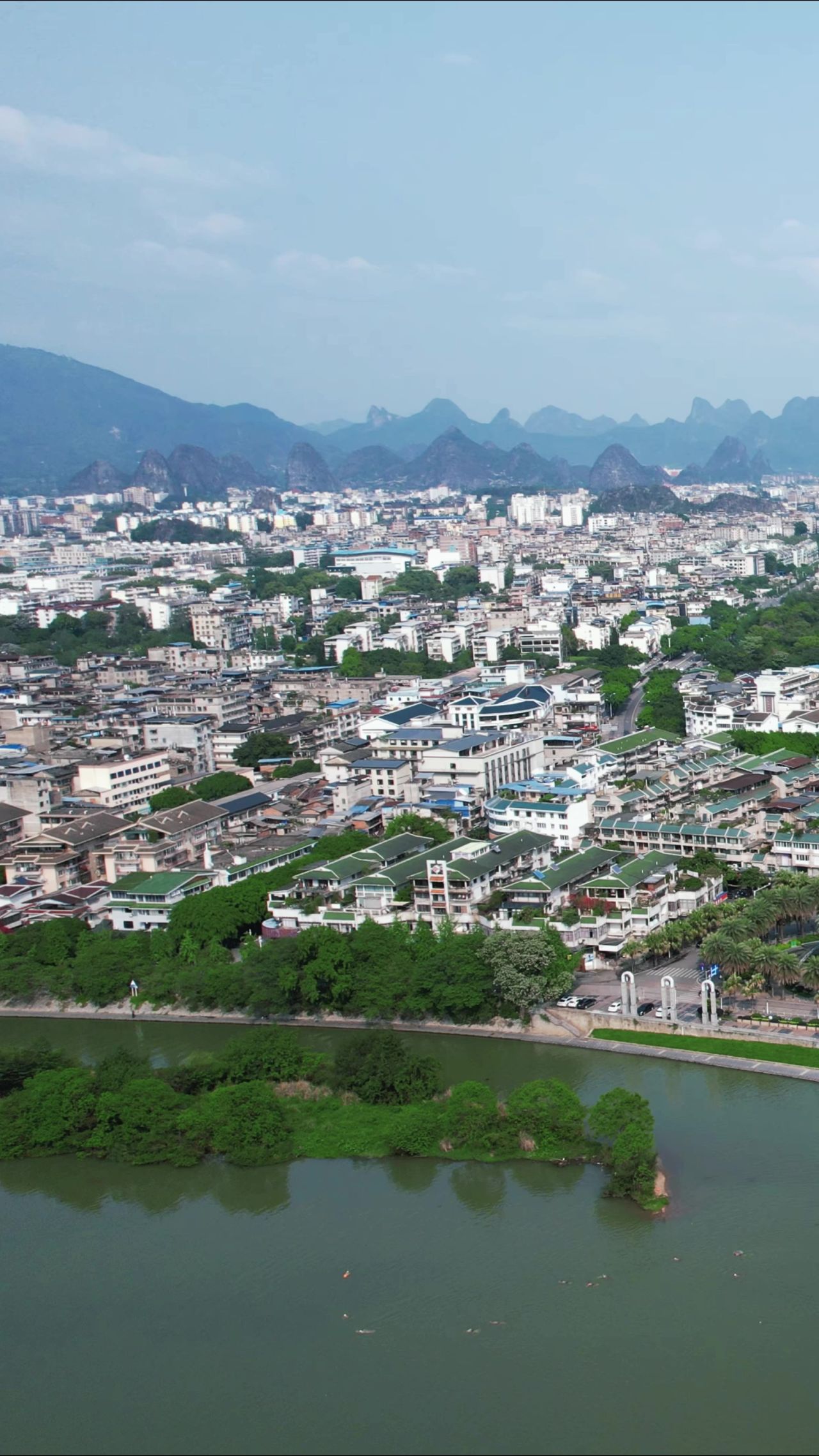 广西桂林城市风光漓江山水航拍竖屏 