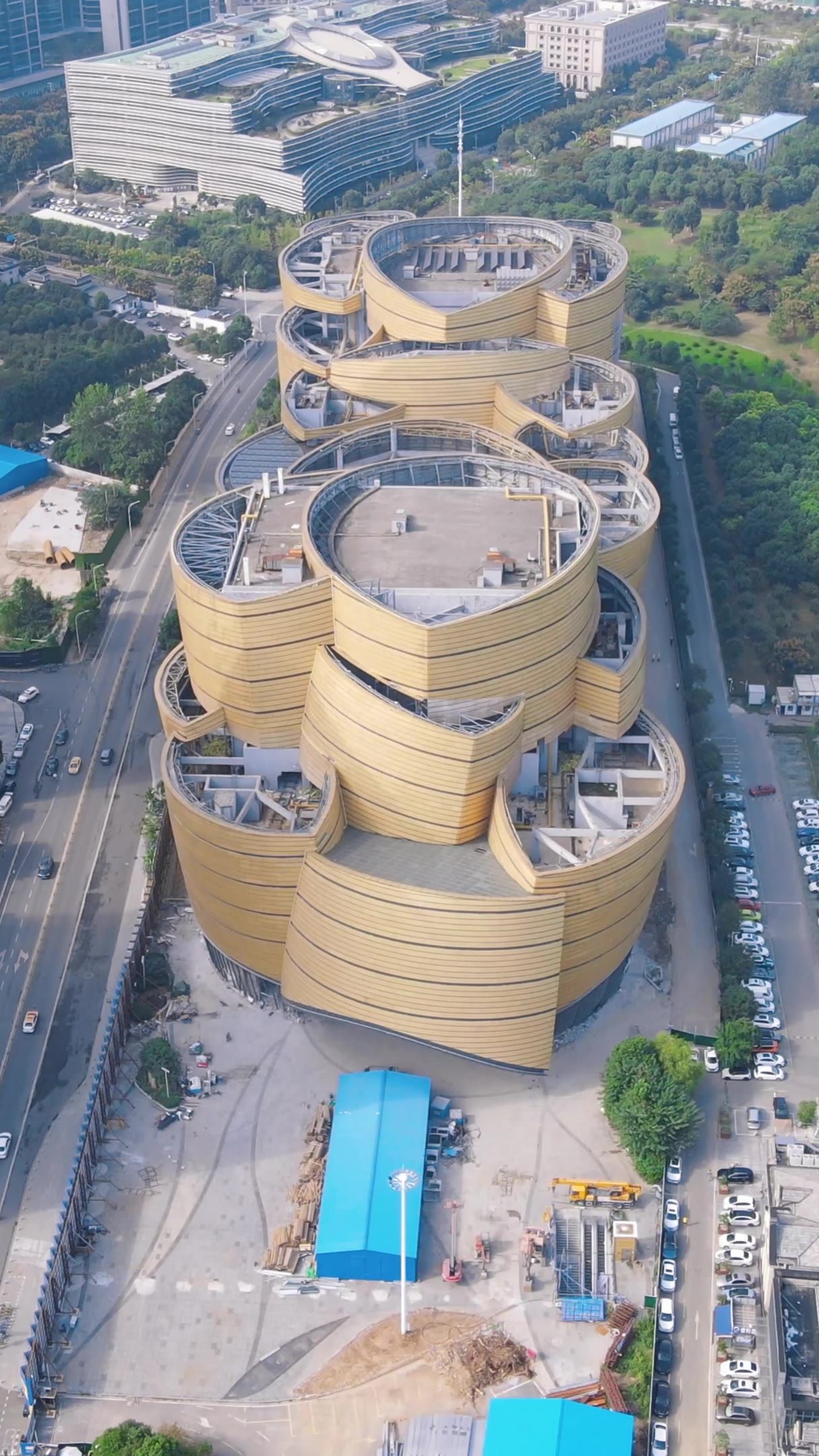  湖北武汉城市风光建筑高楼竖屏