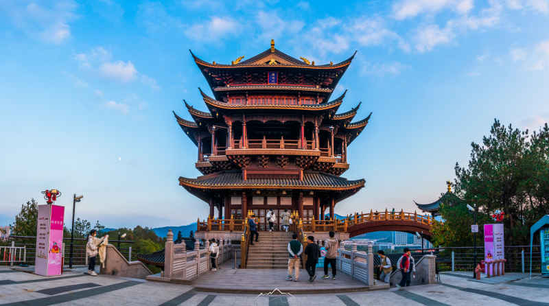 义乌鸡鸣阁