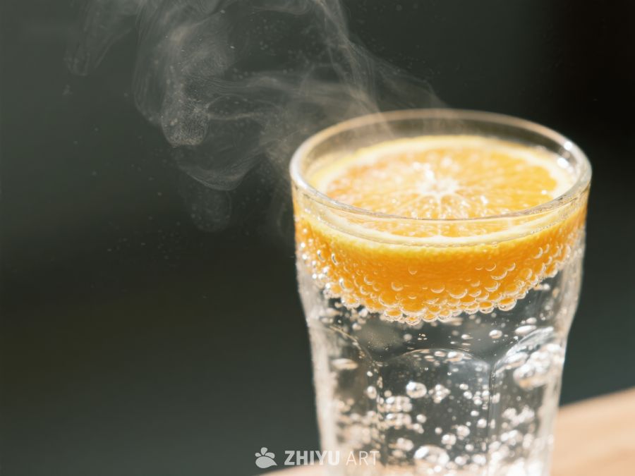 气泡水中的橙片与蒸汽 347
