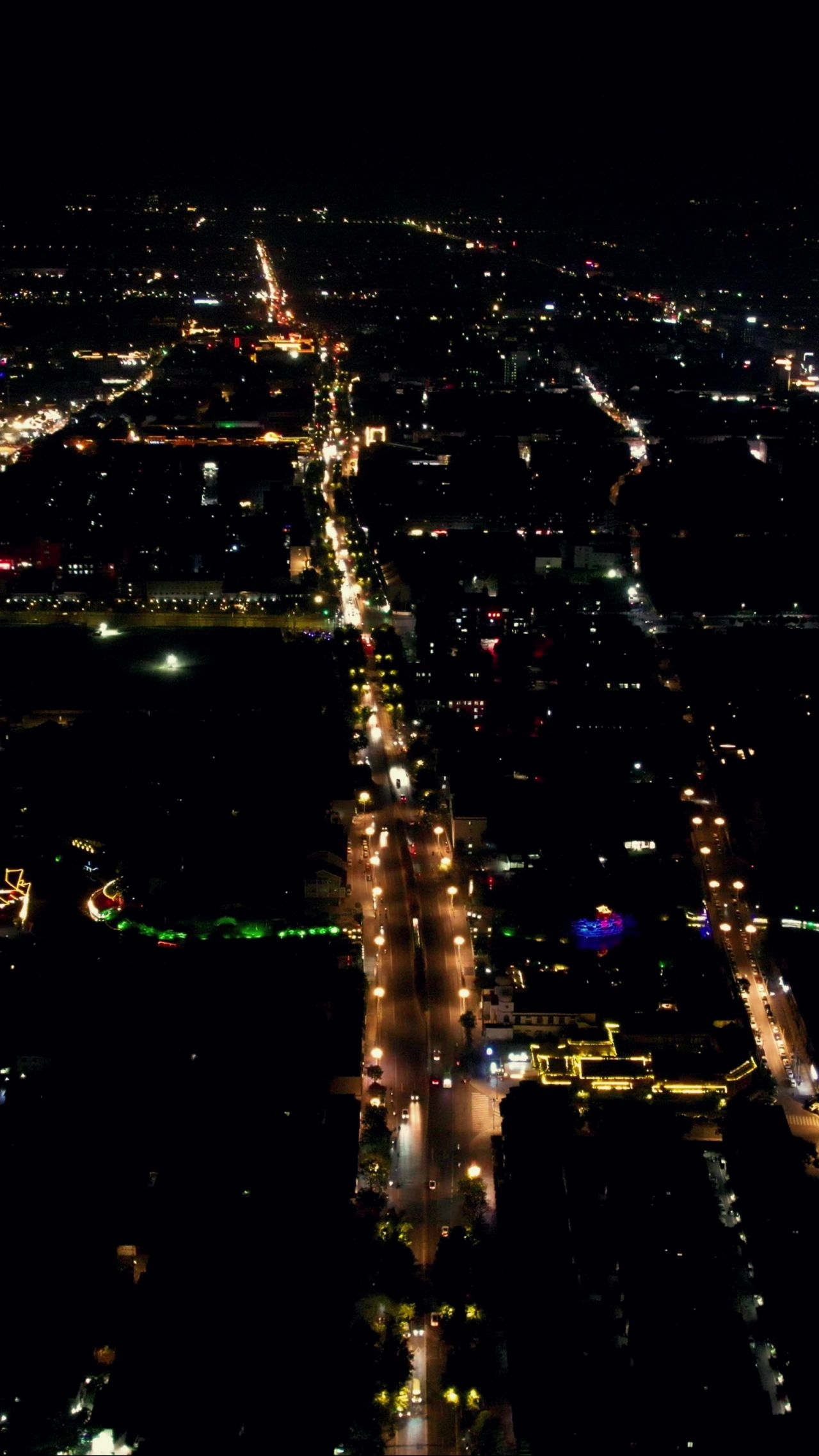 河南开封城市夜景灯光竖屏航拍  