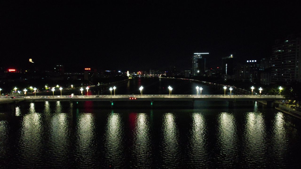 广东韶关城市夜景灯光交通航拍