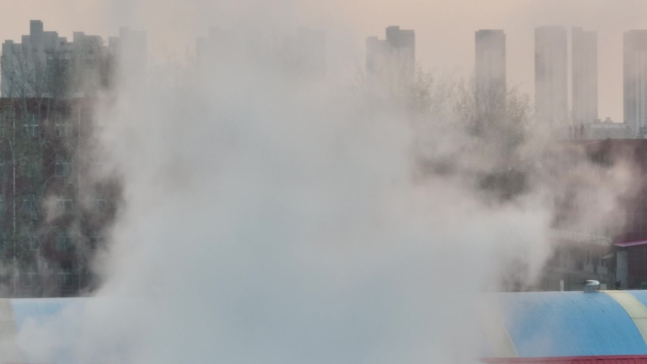 晨雾中的城市