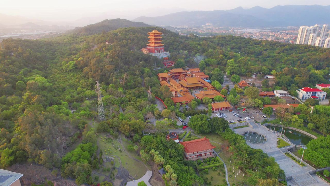 航拍厦门梵天寺魁星阁