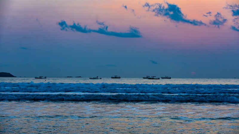 海上日出