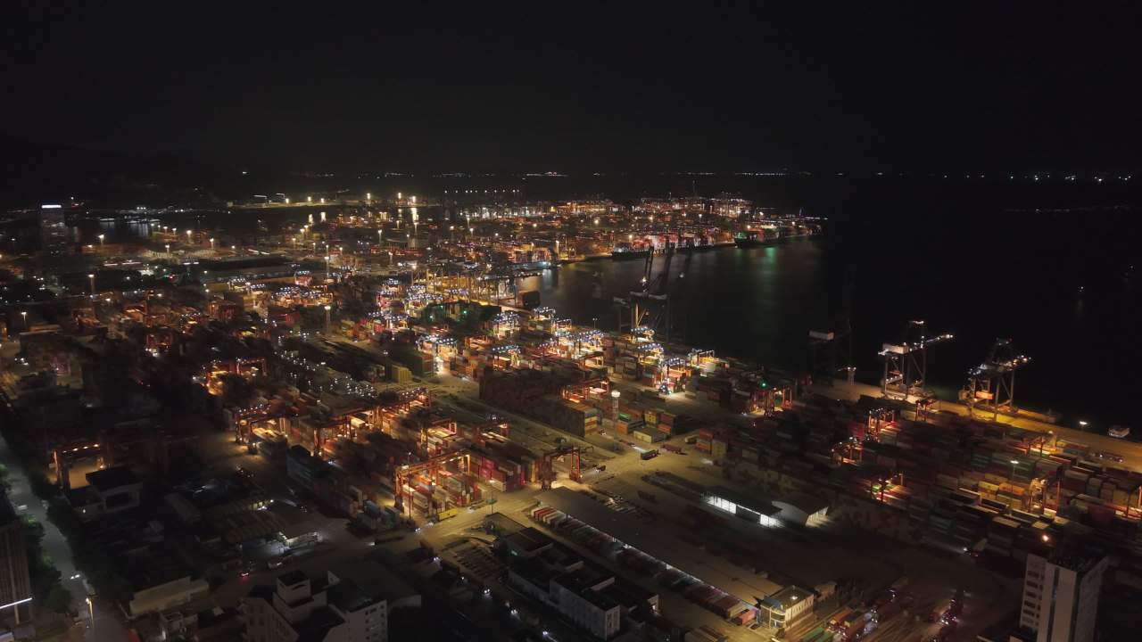维港 83