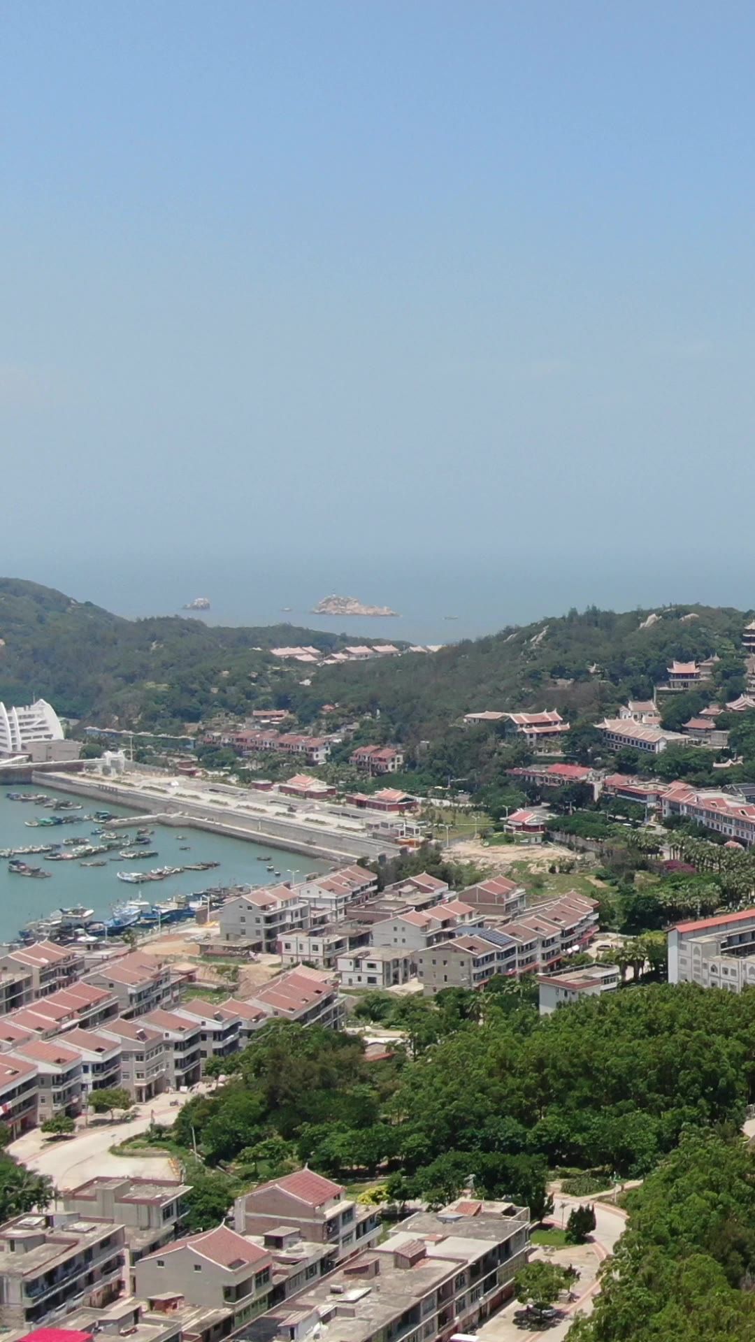 旅游景区福建湄洲岛妈祖庙竖屏航拍