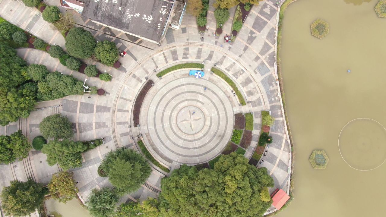 航拍衡阳莲湖广场