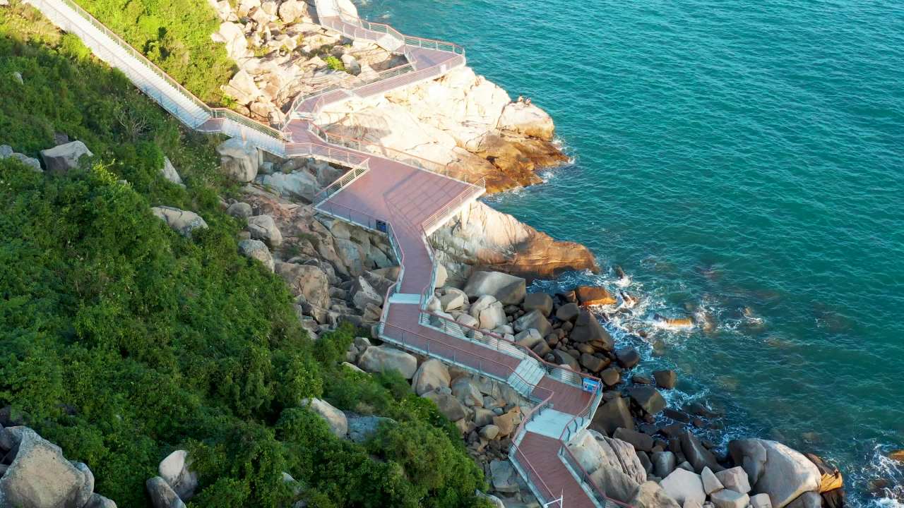 海岛海边栈道空镜头 