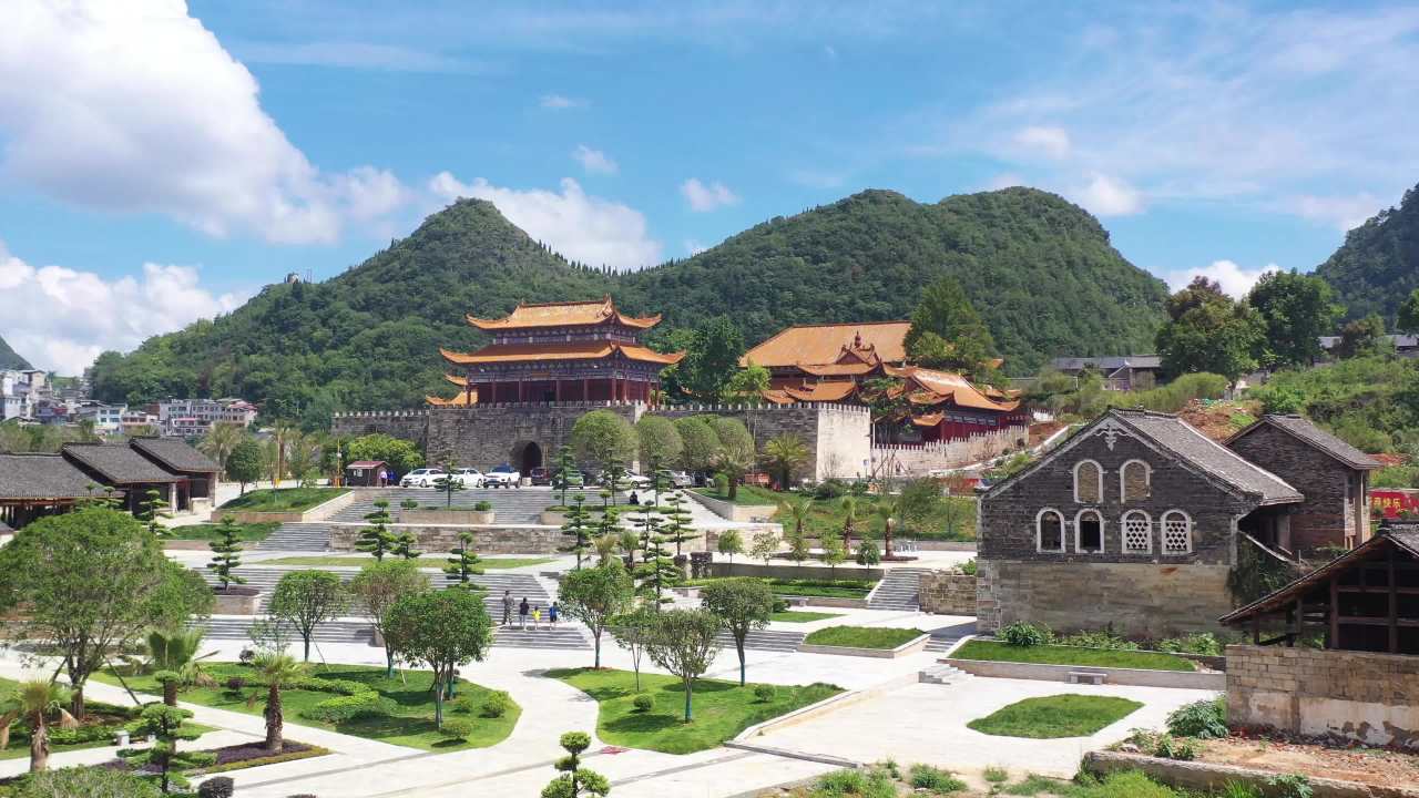 航拍贵州安龙南明历史博物馆永历皇宫建筑