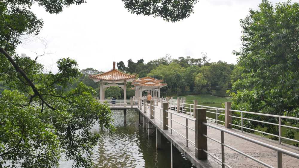 麓湖公园凉亭