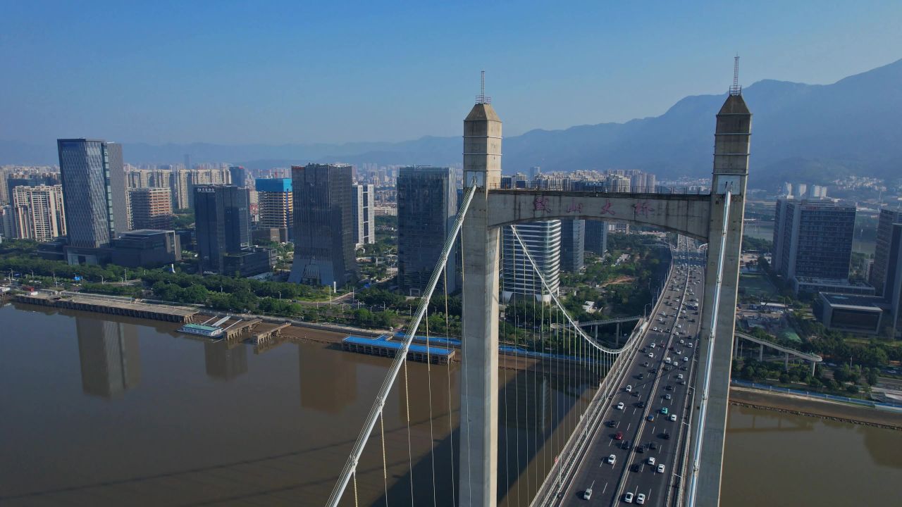 航拍福州鼓山大桥建筑风光 2