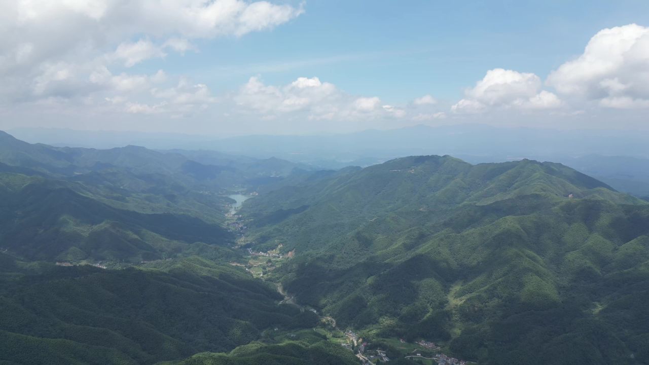 祖国大好河山壮丽山河蓝天白云航拍 