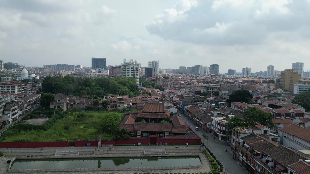 航拍福建漳州古城
