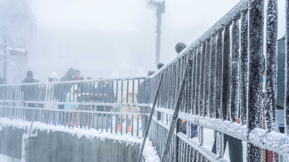 峨眉山雪