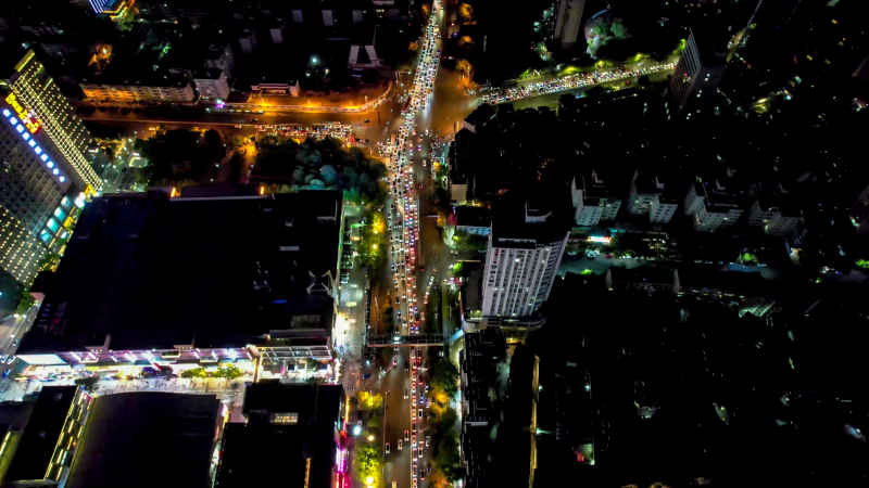 云南昆明城市交通大道夜景