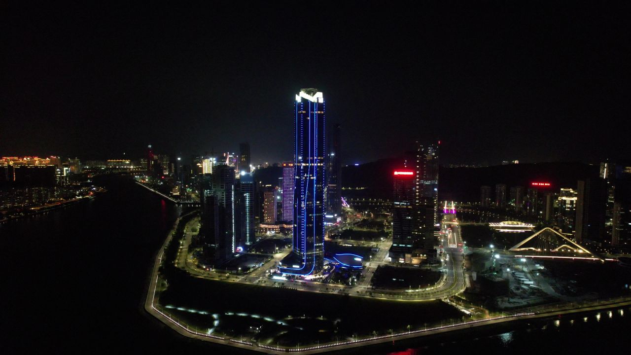 广东珠海珠海中心国际会议中心夜景航拍 