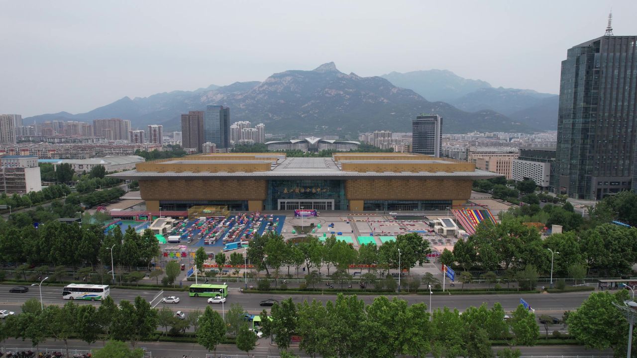 山东泰安城市风光航拍 