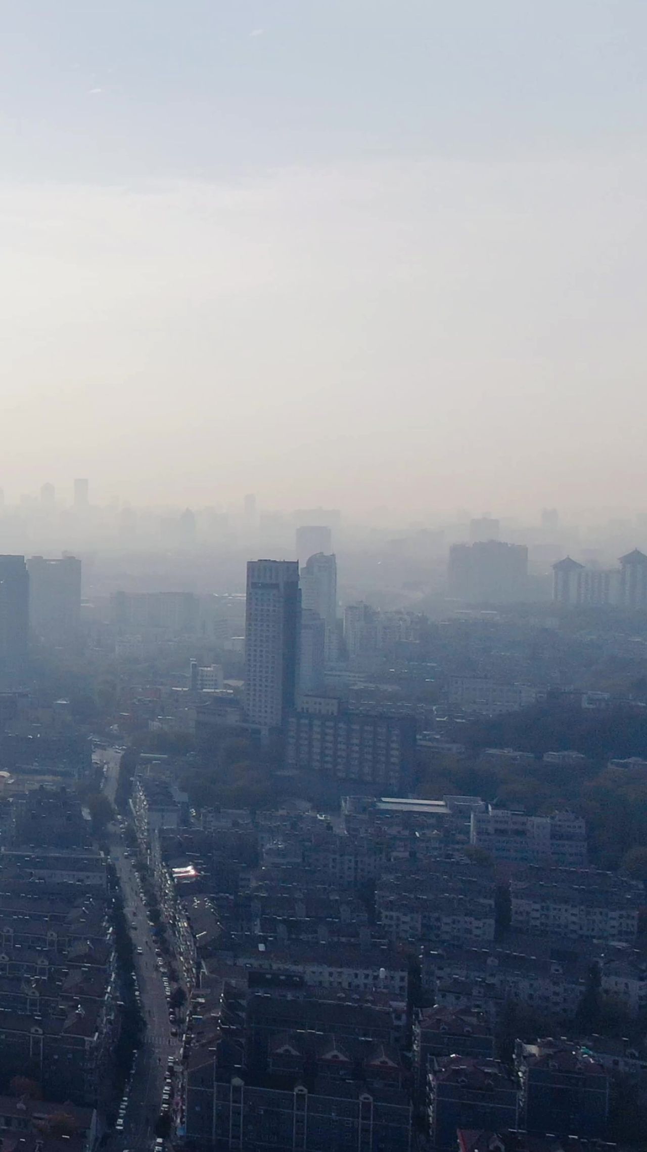 城市航拍南京清晨雾霾天气