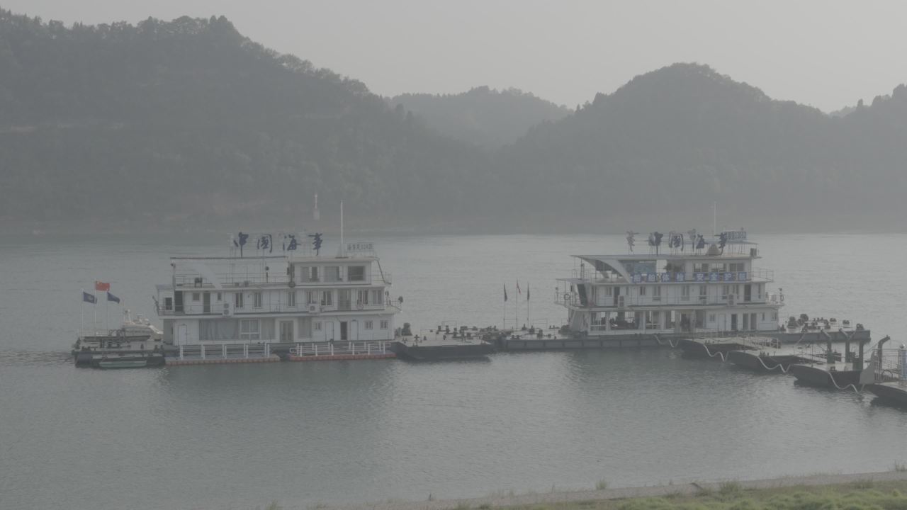 宜昌江边 26