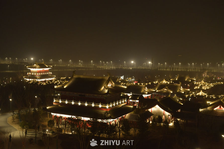 夜色中的古建筑