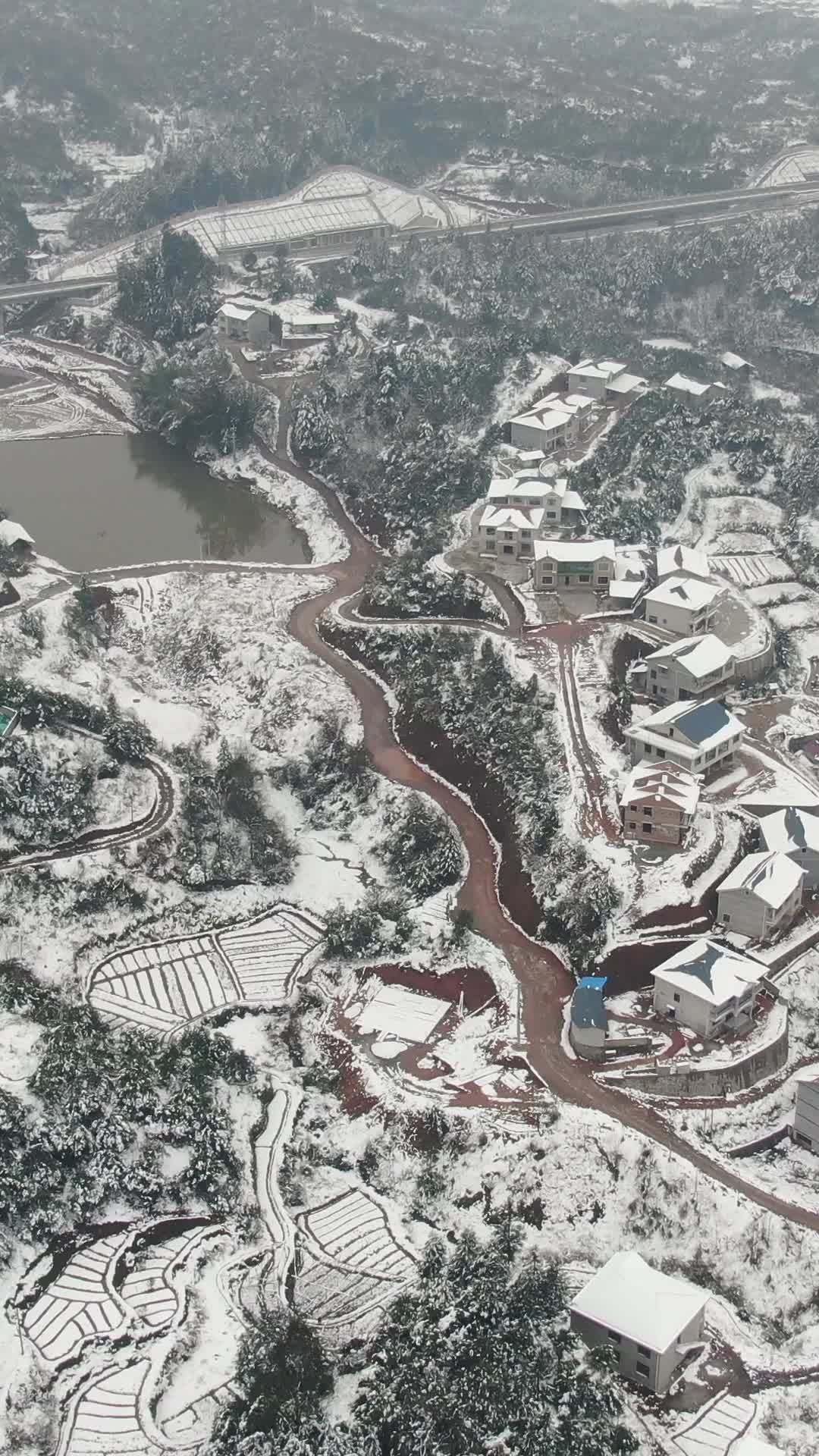 冬日雪乡宁静美