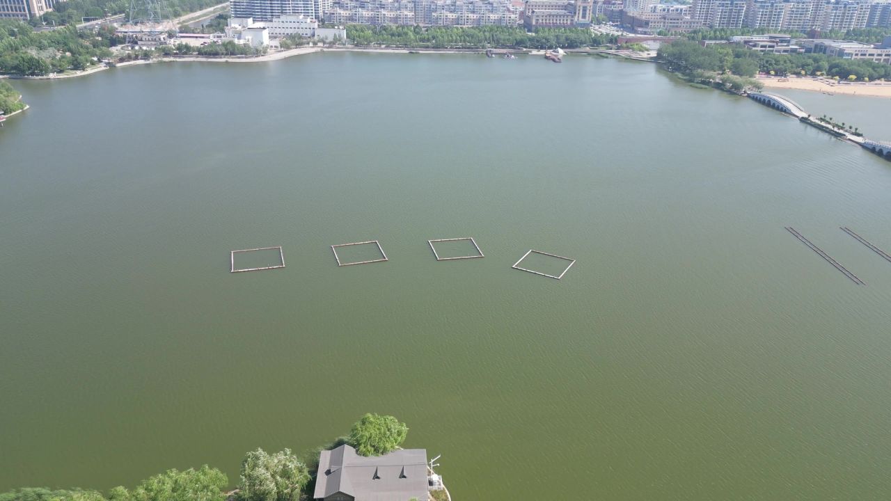 航拍山东东营清风湖公园