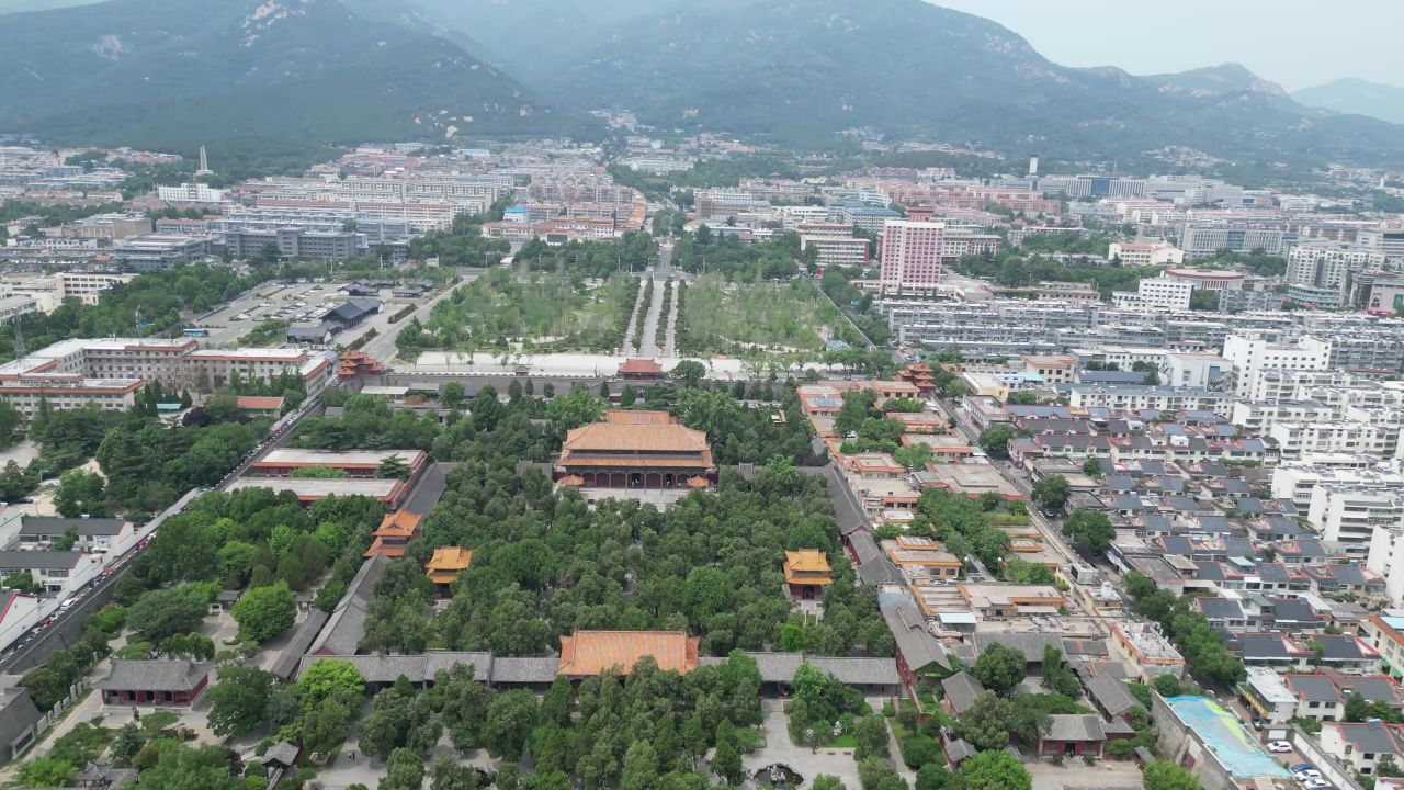  航拍山东泰安岱庙