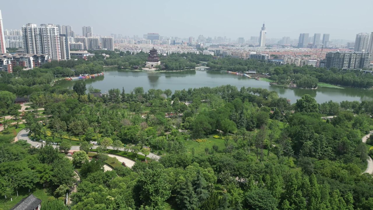 航拍山东济宁城市建设