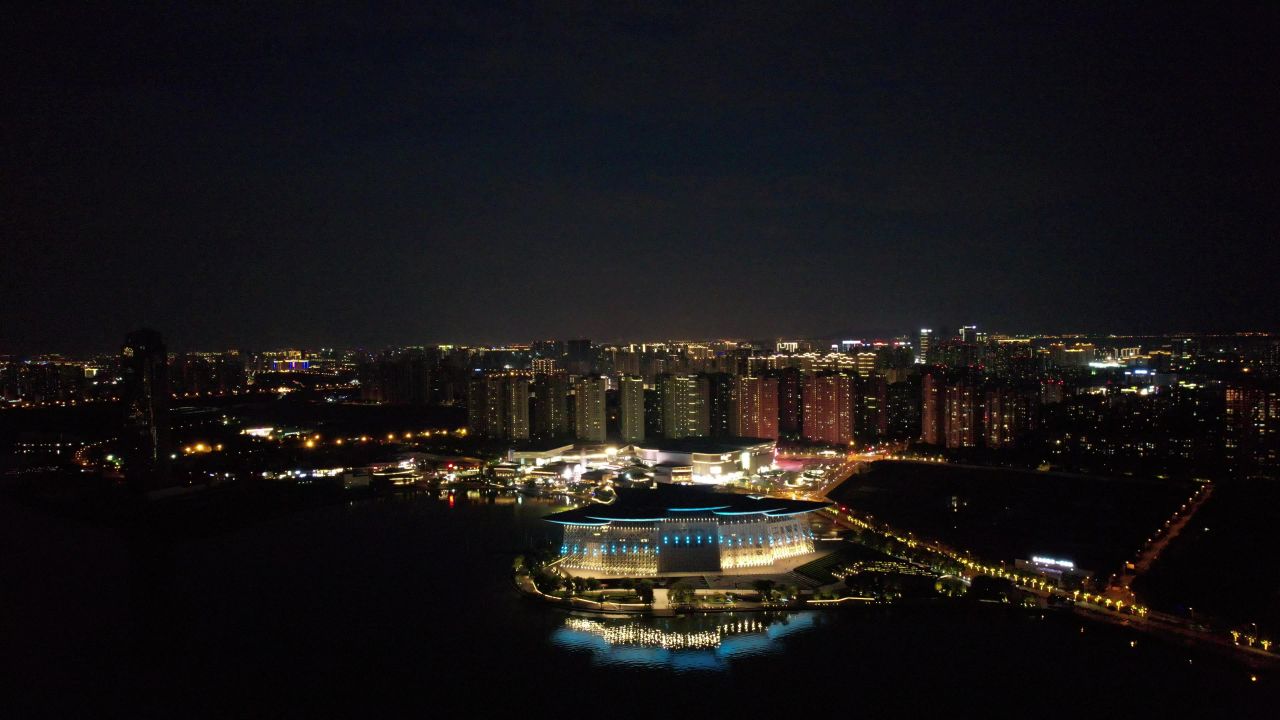 江苏无锡大剧院夜景灯光航拍