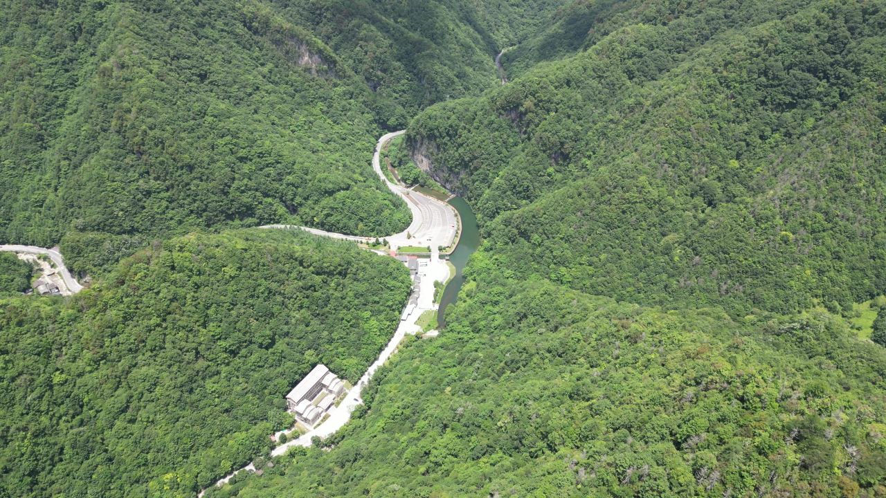 湖北神农架巴桃园4A景区航拍