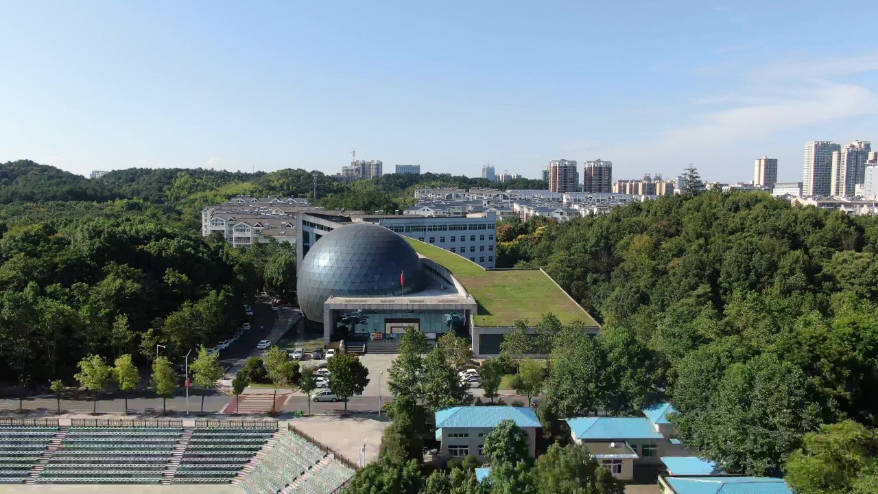 湖北咸宁城市风光地标建筑航拍  