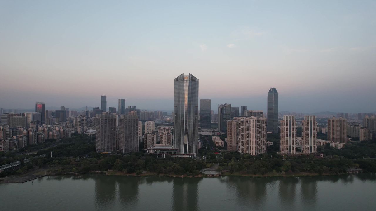 广东惠州城市夜幕降临夜景灯光航拍 