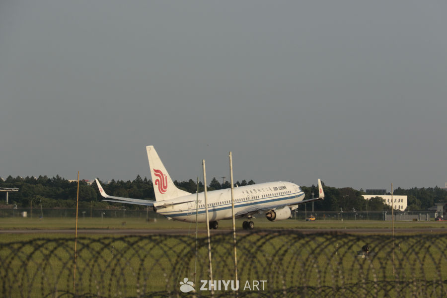 Air China飞机准备起飞