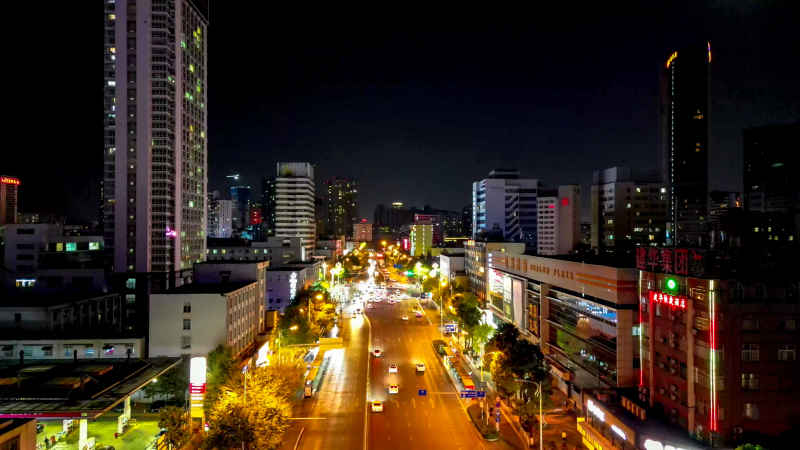 云南昆明城市夜景交通