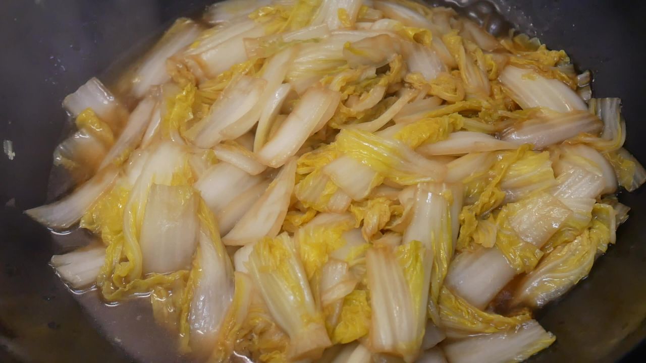 铁锅炒娃娃菜2