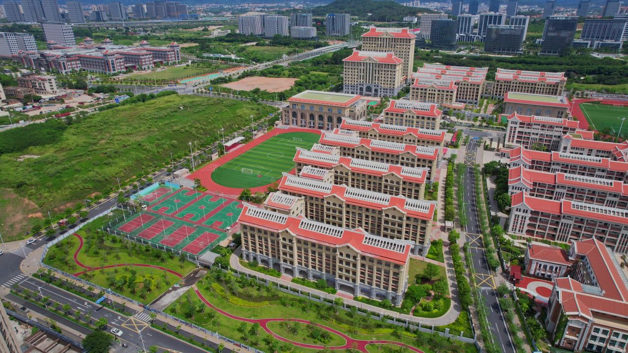 航拍厦门外国语学校 3