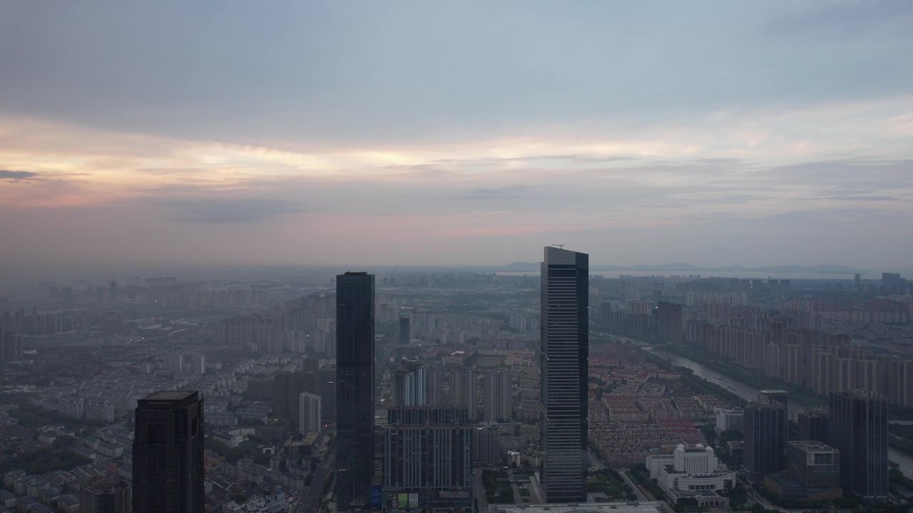 江苏无锡城市风光清晨日出彩霞迷雾航拍 
