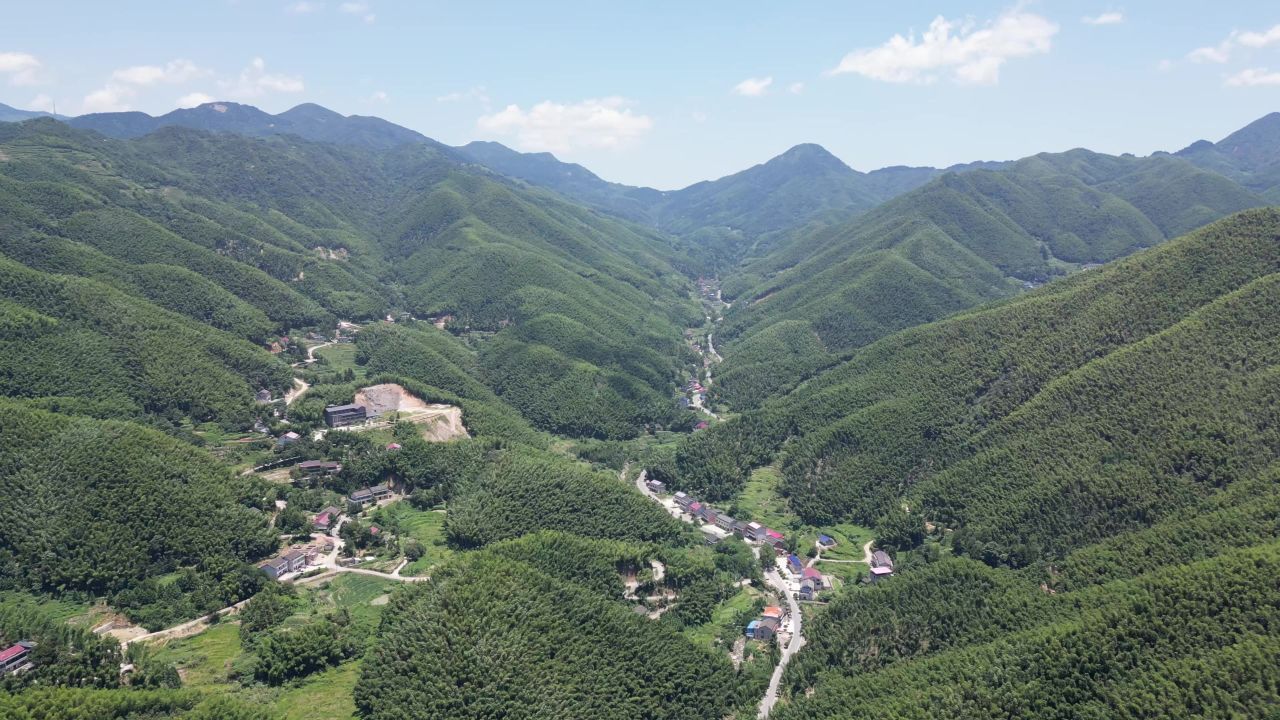 航拍南岳衡山5A景区竹林 