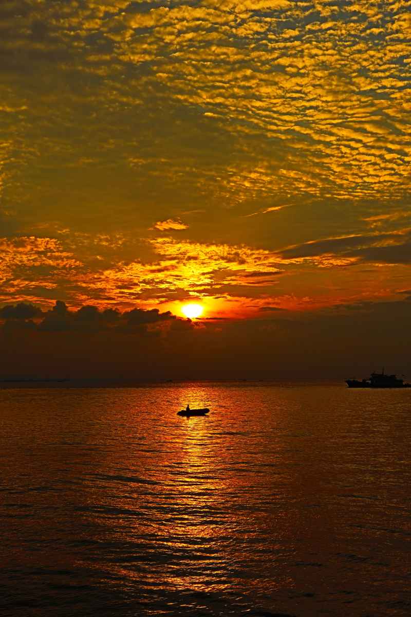海上熔金