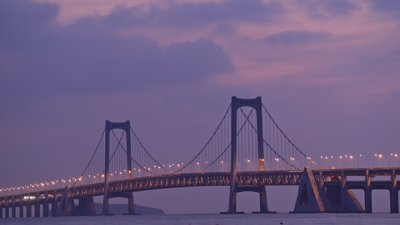 大连星海湾海上日出