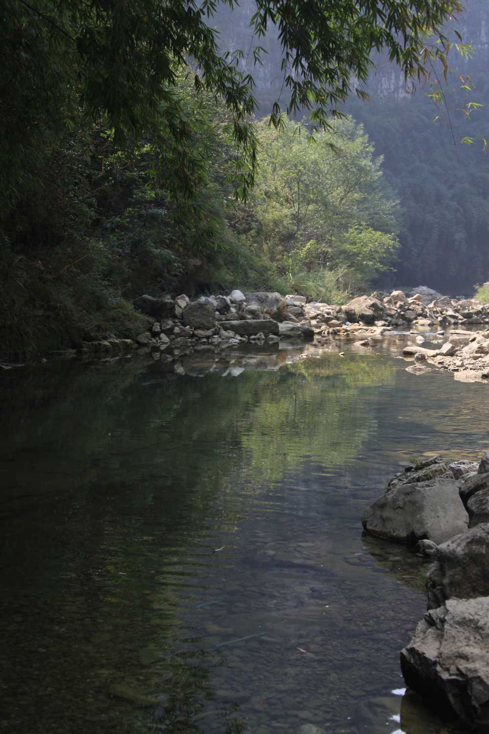水潭