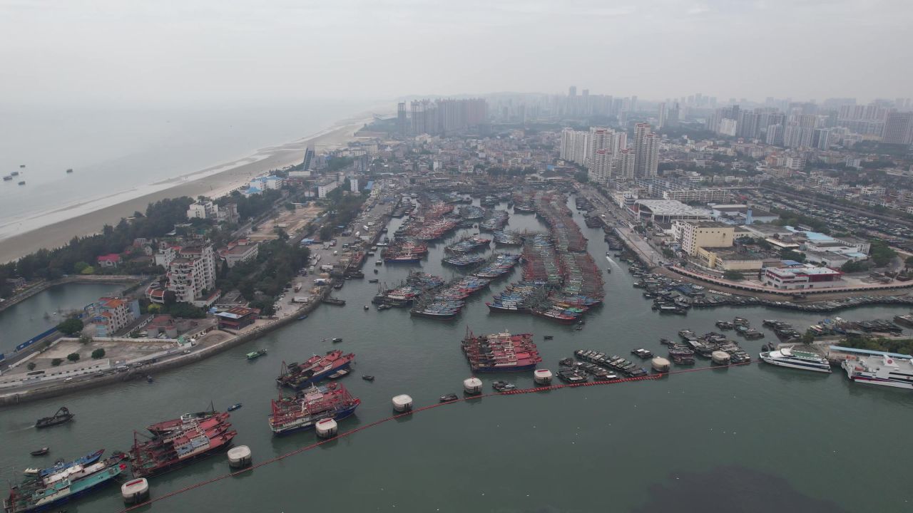 海边渔船广西北海海边风光航拍  