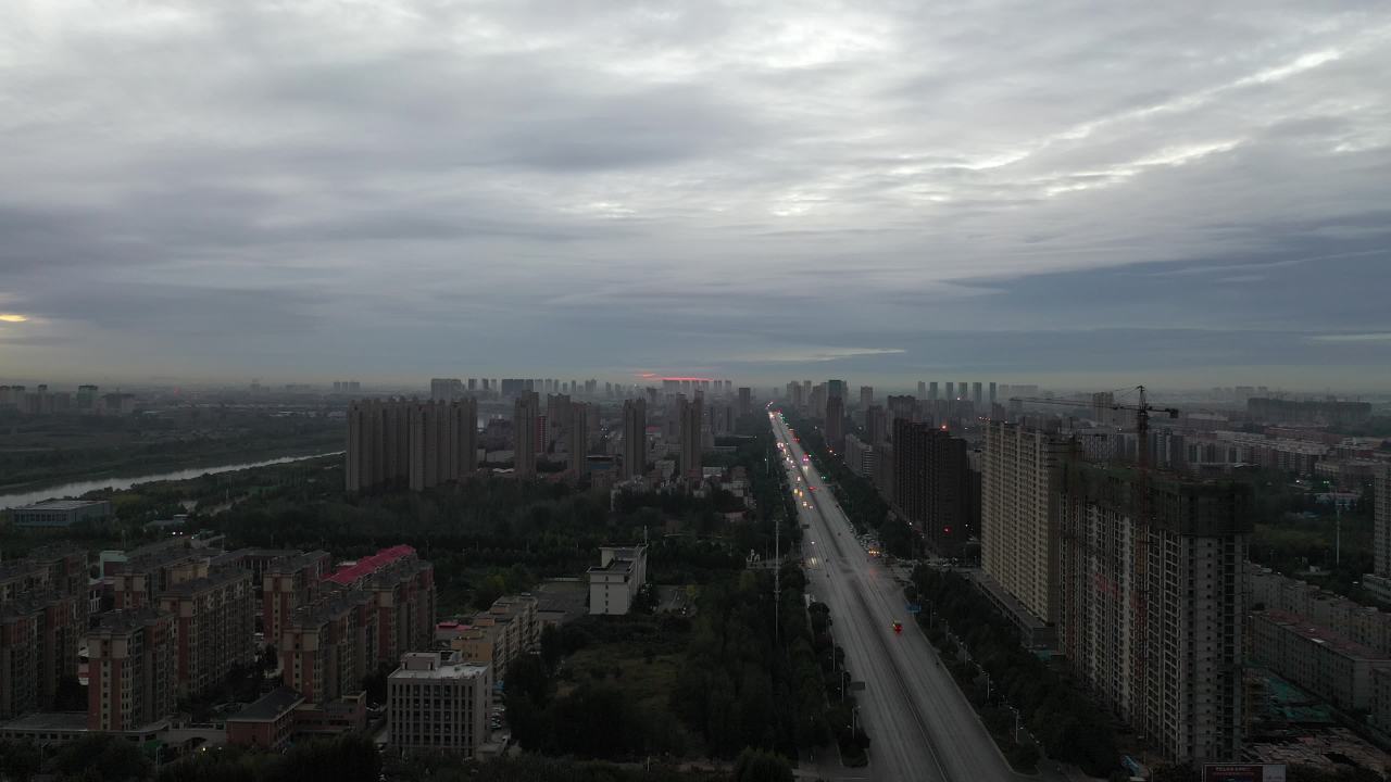 城市黄昏景色