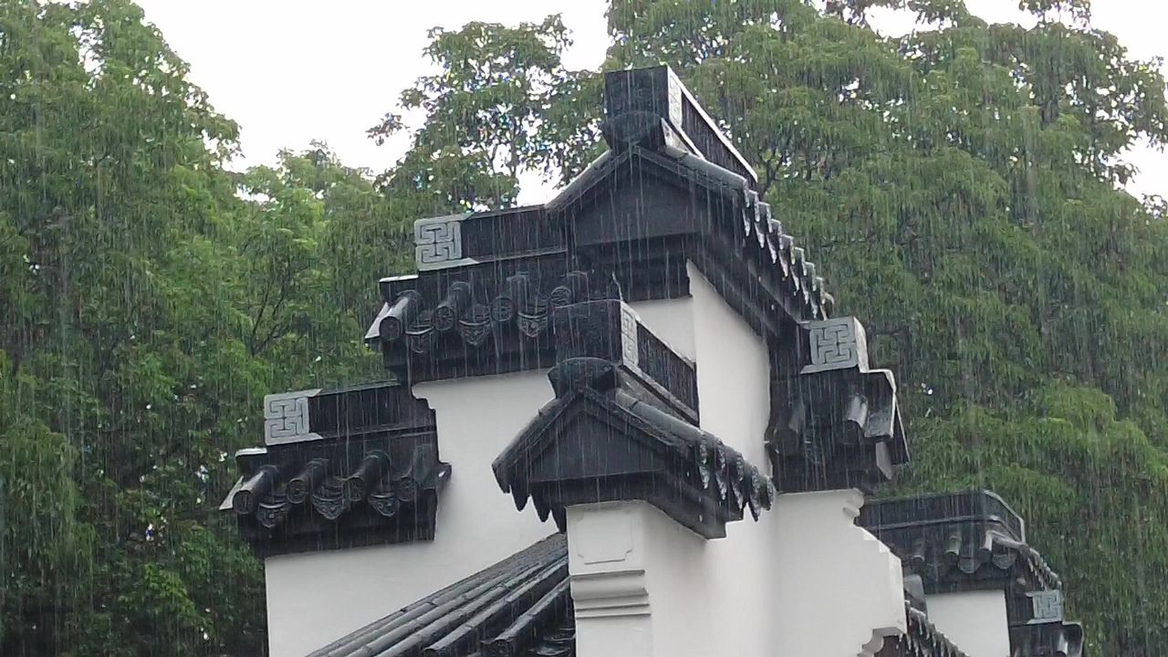 江苏苏州下雨素材实拍