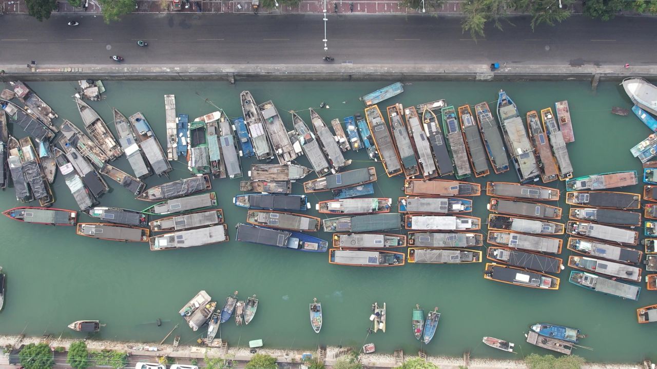 海边渔船广西北海海边风光航拍  