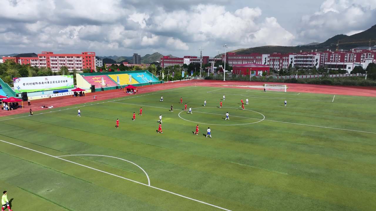 4k航拍足球比赛  足球场比赛