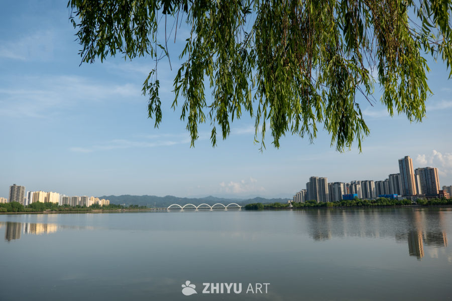 江边美景及帆船 23
