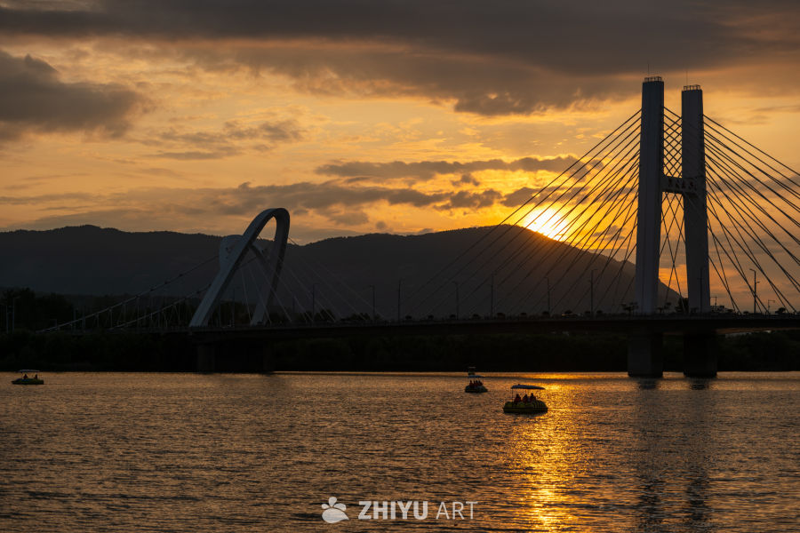 夕阳下的大桥 11